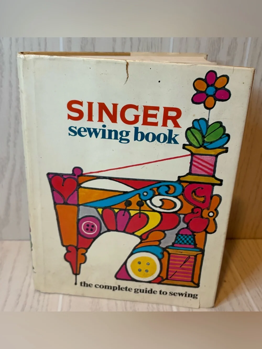 VTG 1960s Singer Sewing Book Flower Power Boho